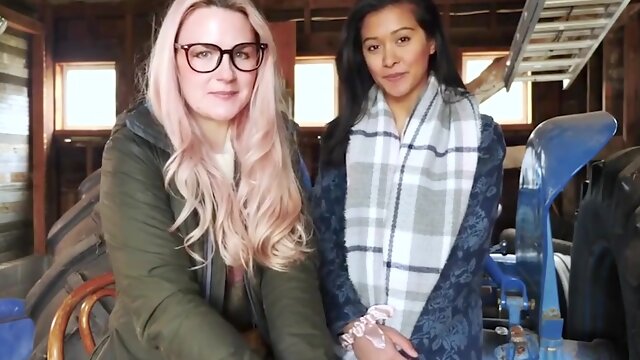 Hanna Enjoys An Anal Dildo From Jin