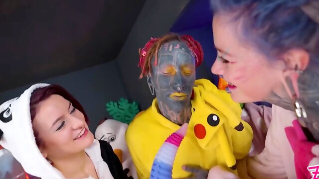 Маленькие Сиськи, Немецкое, Фистинг