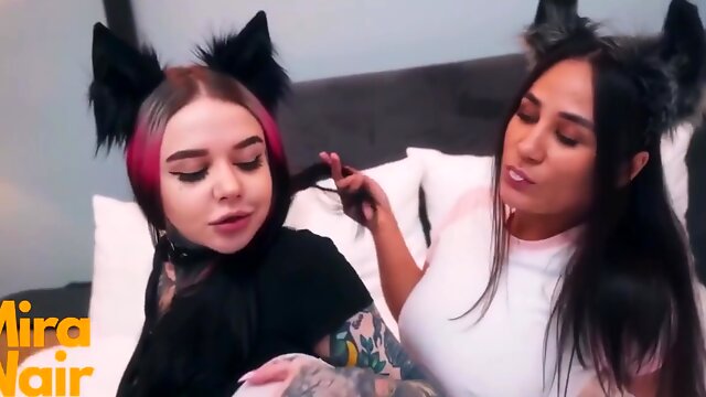 Kitty Cute, Anna Batman And Mira Wair - Two Cats And Gets Cummed On In Their Asses