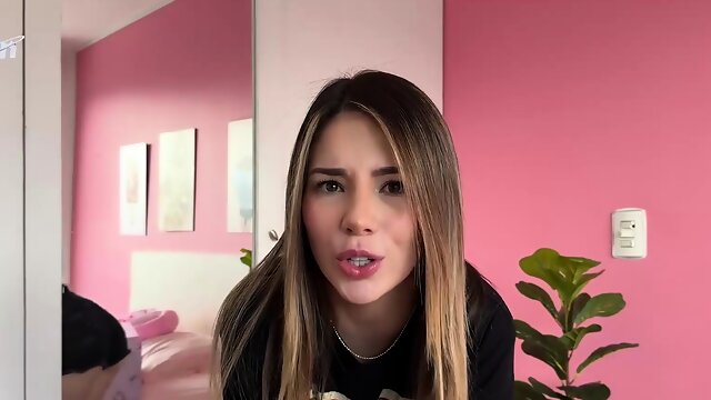 Dani Ortiz wears dark-hued lingerie for a hot, super hot