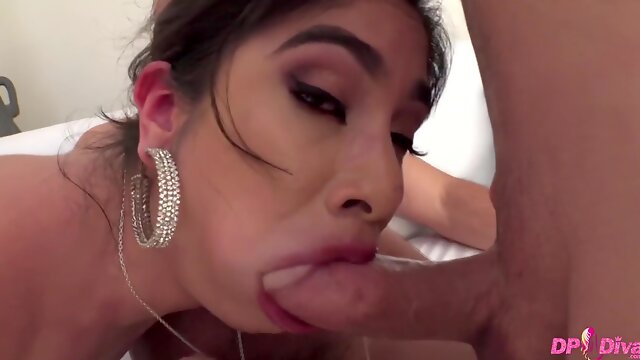 Lucy Sunflower In Kinky Latin First Time Double Penetration