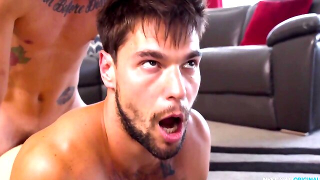 Solomon Aspen, Ryan Jordan And Jordan Ryan In Fucks Distracted Stepbrother Playing Video Games