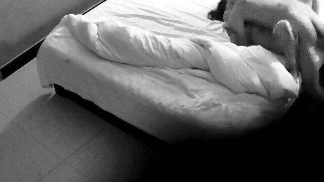 Amateur couple hidden cam