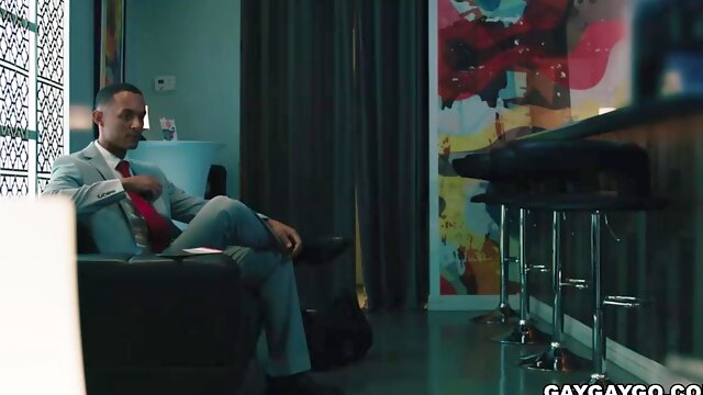 Dillon Diaz took advantage of Aj in the airpport