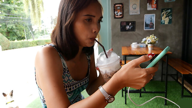 Thai GF morning oral intercourse and coffee after