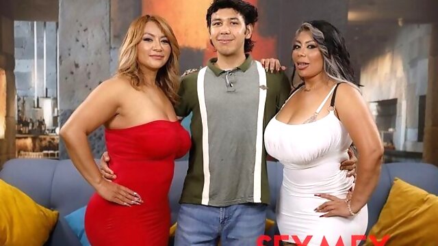 Curvy dolls Sandra Paola and Sharon love this massive dick