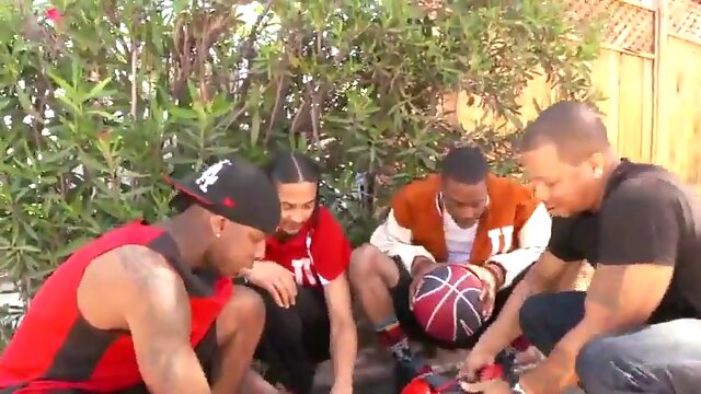 Ebony babe gang-banged: Blowjob, Anal  Cumshot Porn