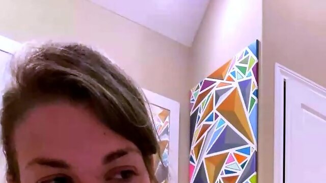 Brunette Solo Webcam Masturbation