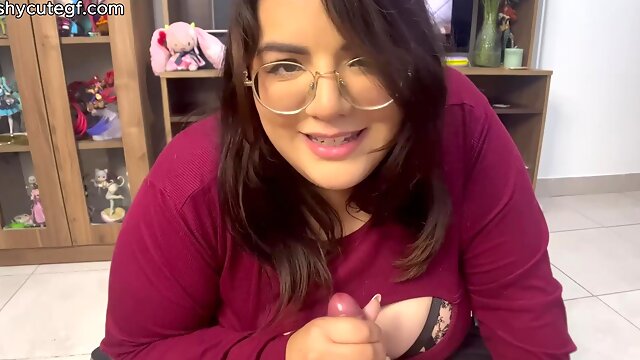 PLUMPER Cougar Isabelle Myers Milks And Plays With Step-Son-in-laws Knob Preview