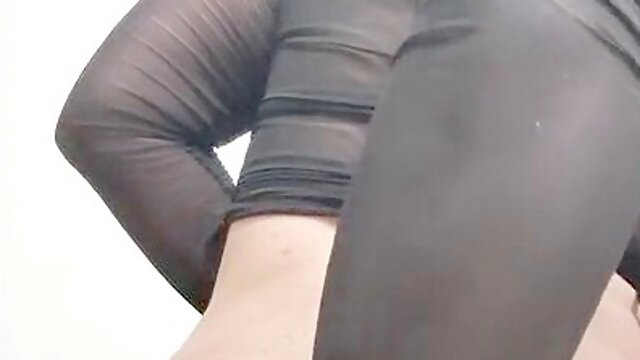 Knky Bee gets filled with two big dildos in her booty from behind