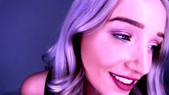 Exposed sexy blonde Gwengwiz onlyfans nude pics Exclusive