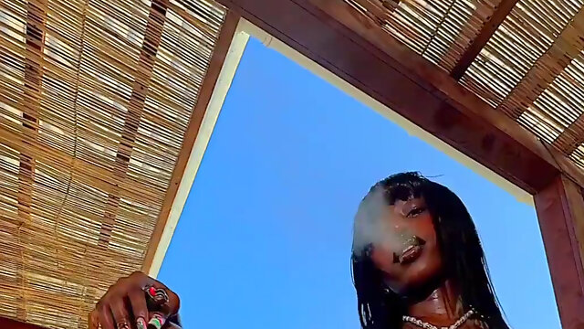 Nasty ebony beauty dildoes herself and squirts all over the place