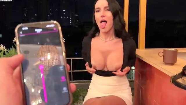 Sexy Girl Sucks Cock in the Toilet of a Night Bar in Paris. Lovense Lush Cont...