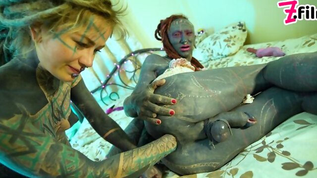 Filly inked babes Anuskatzz and Lily Lu both love fucking with a dildo