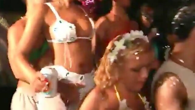 Carnaval 2002 Part 1: Babe, Anal  Cumshot Porn