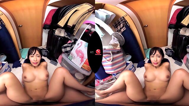 Tempting asian MILF VR horny sex video