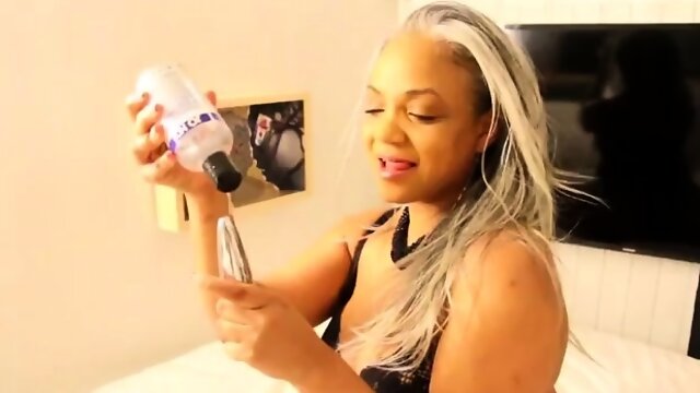 CIMA black and ebony