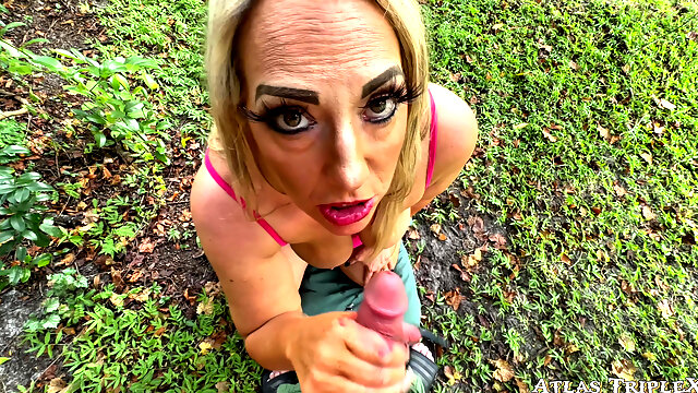 Backyard Blowjobs Episode 1 Venus Gets Covered