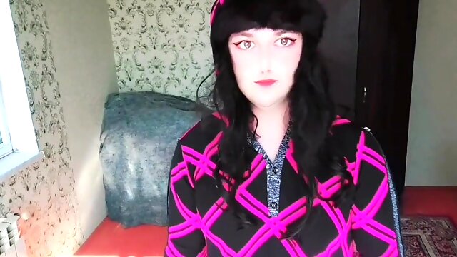 Cute Teen, Crossdresser, BBW, 18