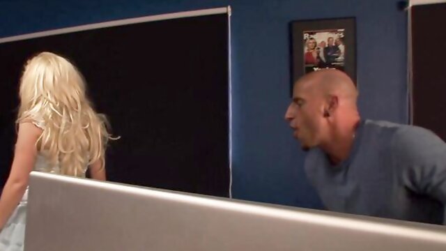 Hot Savannah Gold and Savannah - hardcore smut - MILF & GRANNY STORE