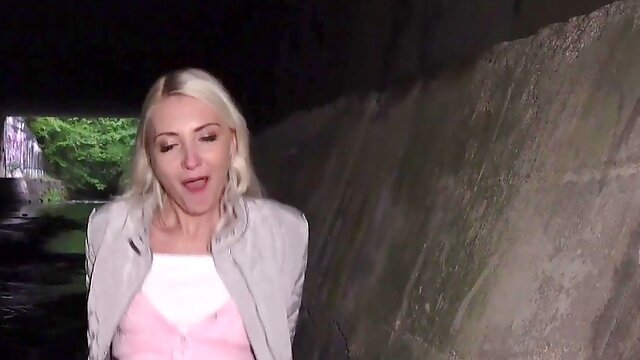 Sborrata In Bocca, All Aperto, Pecorina, Soldi