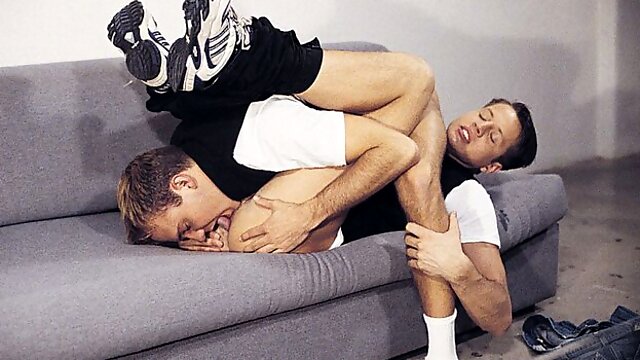 Nude dudes Corey Summers and Nick Young fuck harder