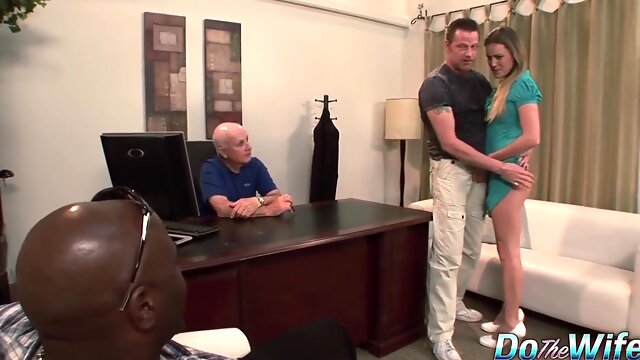 Blonde Wife Daisy Layne Fucks Right In Front Of Her Cuckold