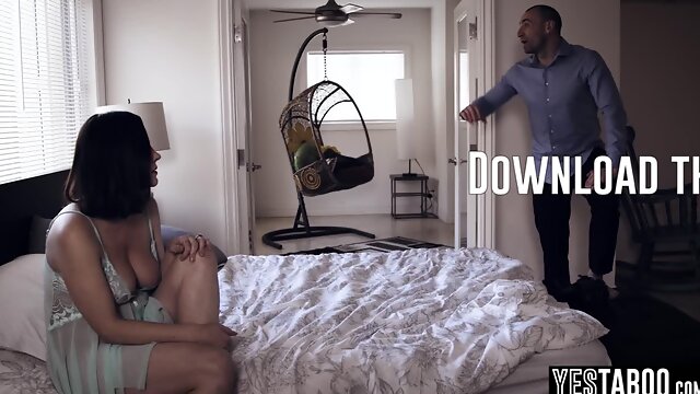 Big dick curvy blonde tranny dominate and fuck busty married MILF