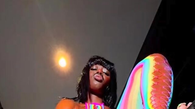 CIMA black and ebony