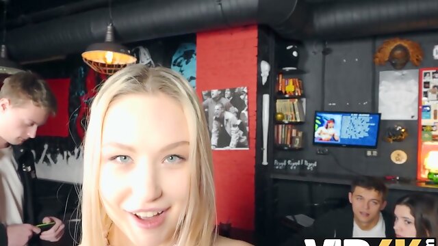 Rue Anal, Moche Anal