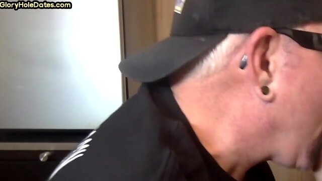 Sucking gloryhole DILF sucks BFs cock in homemade BJ video