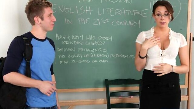 Chanel Preston, Rasage, Bas Collants