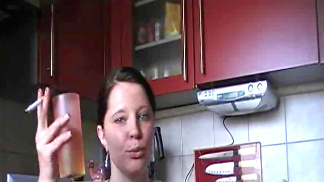 Private Home Tape - I Need to Pee While Smoking