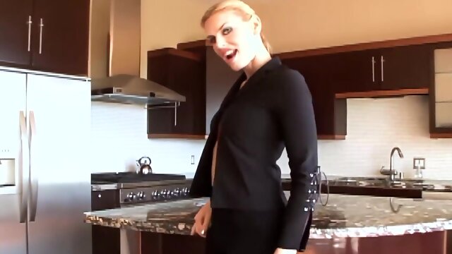 FANTASY GIRL PASS - L.T. Fat Booty Milf Darryl Hanah