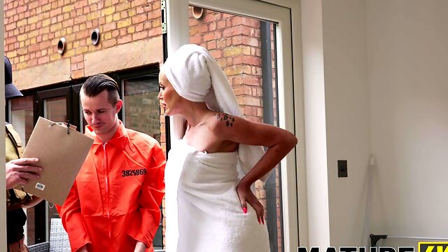 Sam Bourne and Mackenzie Page in hot reality sex