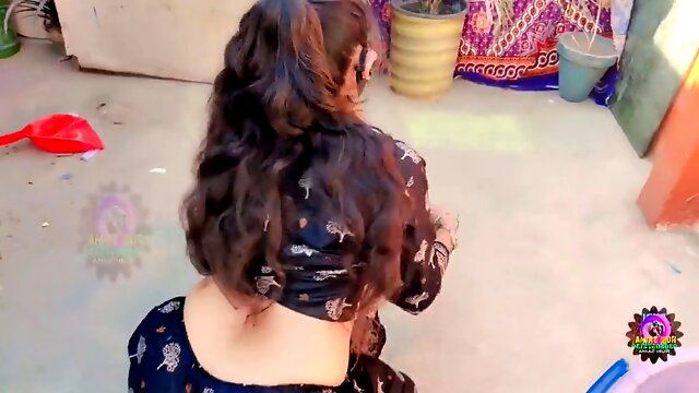 Muskan Rani gets wild with her bhabhis hot body