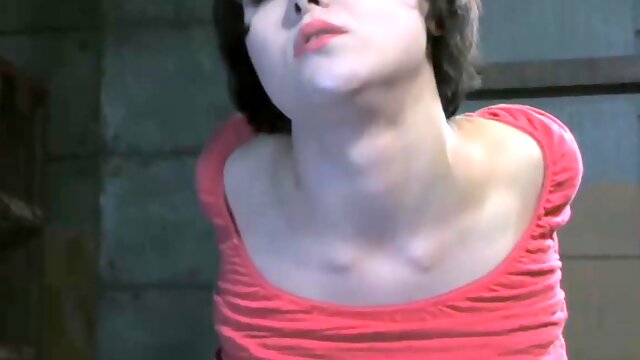 Suffers In Ir - Audrey Noir