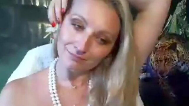 Horny amateur milf camshow: Blonde, Solo  Masturbation Porn