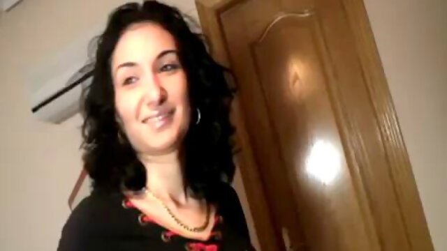 Смешное, Жена