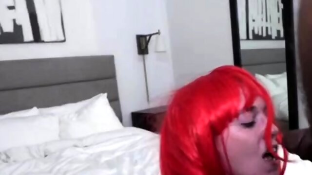 Roc Bundy - Babz Getting Her Roc On