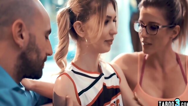 Lures Teen 18+ Cheerleader Into Threesome Fuck 6 Min