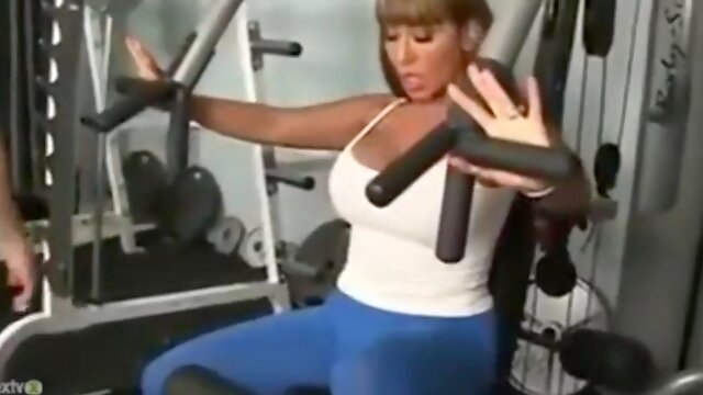 Ava en gym ft. Rocio Hernandez: Big Tits, Big Ass  Blowjob Porn