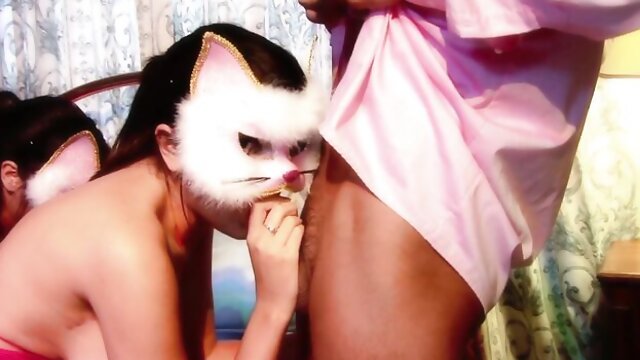 Funny Courtney Simpson and Keni Styless fingering trailer