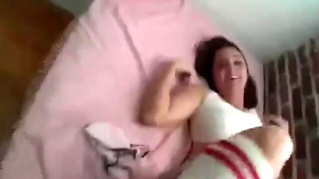 Kelly at CuteSummer: Big Ass, Blowjob  Amateur Porn