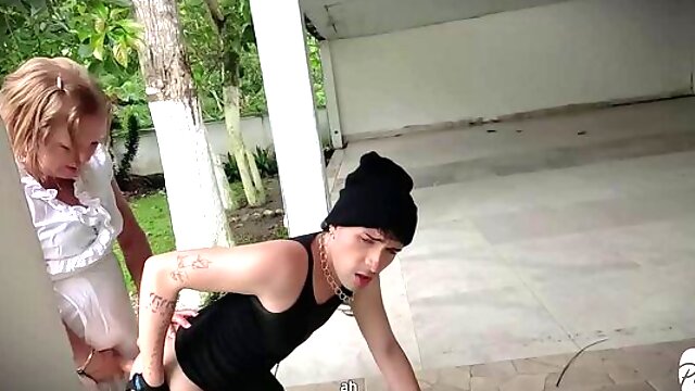 Hotties interracial action