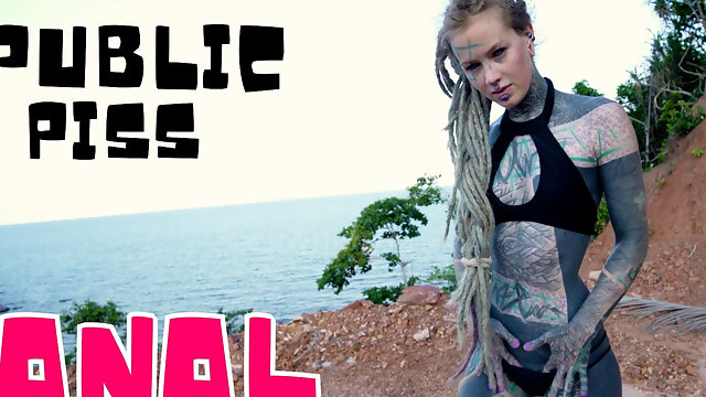 I Masturbate Outside My Anal Hole with Dildo Until I Need to Pee