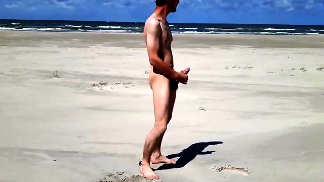 Outdoor Hand-job on the Beach with Denis Matern 2