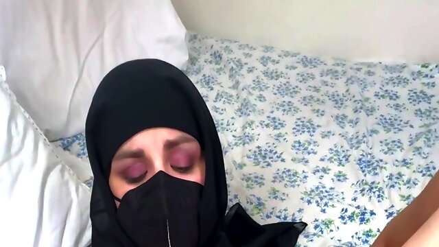 Stepsis in hijab spreads legs wide for Arabic cock - POV