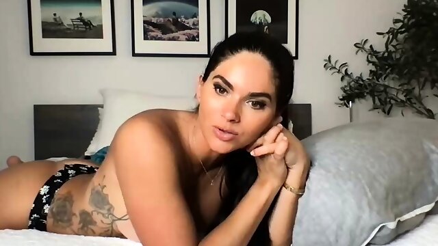 Athletic Aspen Rae boobs