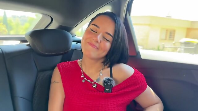 Lucille, 30, is turning 30 with J&M! - Jacquie et Michel TV